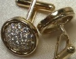 レーザーでカフスボタン修理